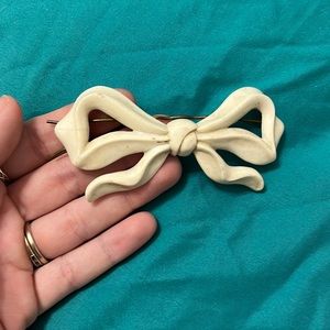 Vintage hair clip, assumed 1950s